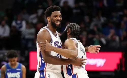 快船太阳球迷吃瓜,吃瓜狂欢，揭秘赛场背后的故事